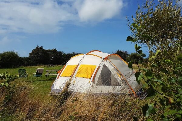 Spring Meadow Farm campsite in Solva, Pembrokeshire