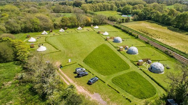 Beavers Retreat campsite in Manorbier, Pembrokeshire