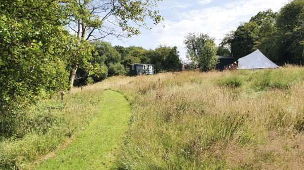 Cwt Gwyrdd campsite in Crymch, Pembrokeshire