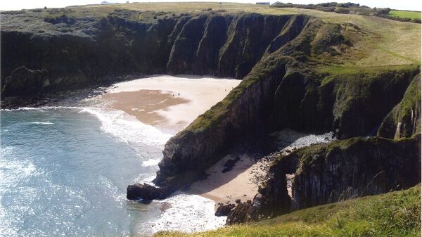 Skrinkle Bay Camping campsite in Tenby, Pembrokeshire