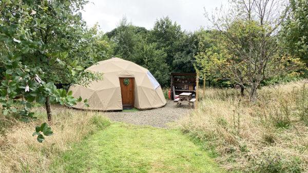 Watermeadows Glamping campsite in Kilgetty, Pembrokeshire
