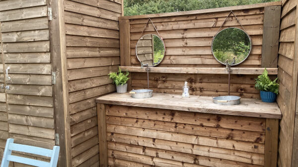 Watermeadows Glamping campsite in Kilgetty, Pembrokeshire