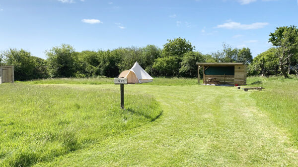 Horseshoe Camping campsite in Pendine, Carmarthenshire