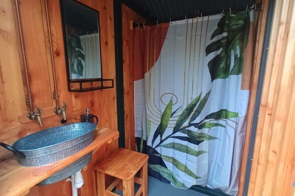 Cae Ddel Country Camping campsite in Criccieth, Gwynedd