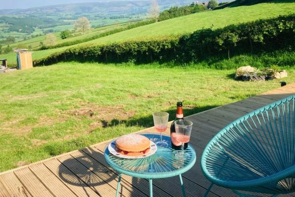 Dan Y Ser Glamping campsite in Llanidloes, Powys